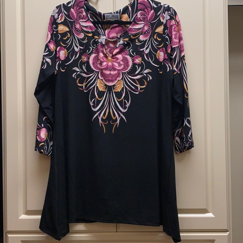 JM Collection Floral Tunic